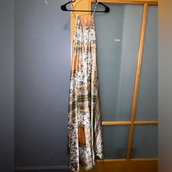 Lulu’s Divinely Inspired White Scarf Print Satin Backless Maxi Dress, Size M - Picture 10 of 15